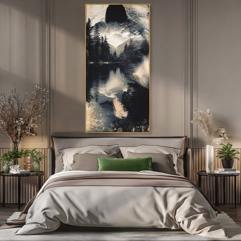 Tablou Canvas Premium, LuxCanva® M1487, Strajerul Padurii, Urs, Salbaticie, Animal, Padure, Peisaj, Natura, Munti, Ape, Dormitor, Birou, Living, Camera Copil