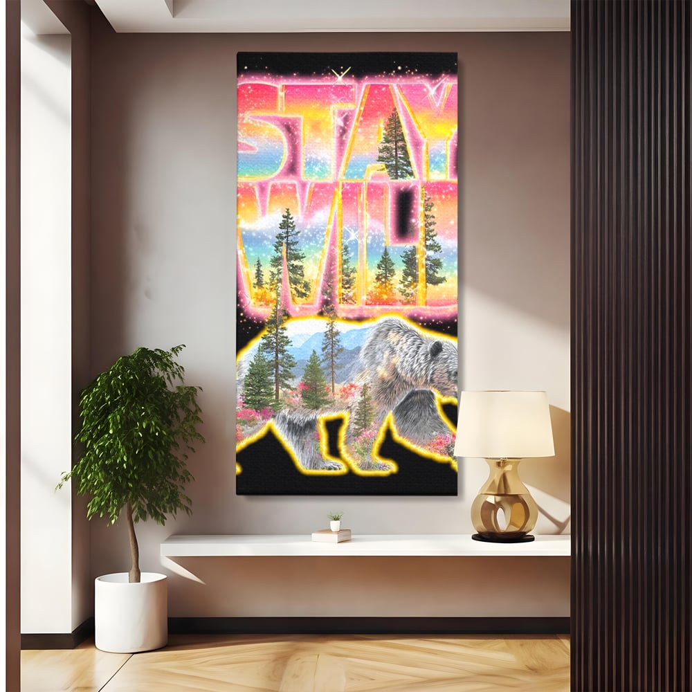 Leinwand Wandkunst Canvas Premium, LuxCanva® M1521, Wilde Freiheit, Bär, Tier, Landschaft, Natur, Wildnis, Neon, leuchtend, Schlafzimmer, Büro, Wohnzimmer, Kinderzimmer