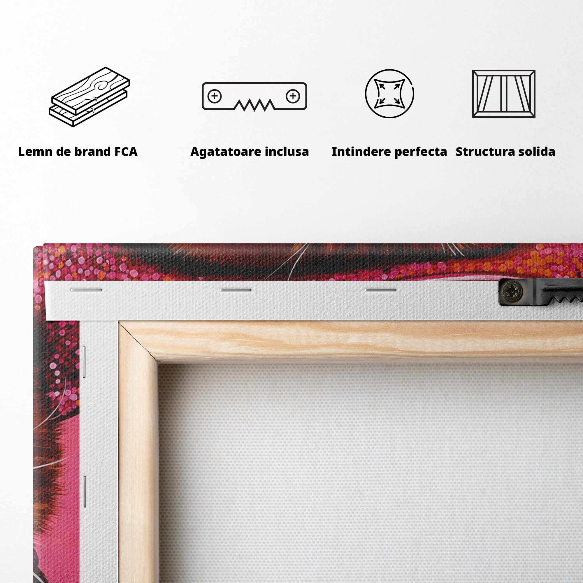 Tablou Canvas Premium LuxCanva® M1657, Pisica Cu Palarie Roz, Pisica, Palarie, Roz, Portret, Living, Culori Vibrante