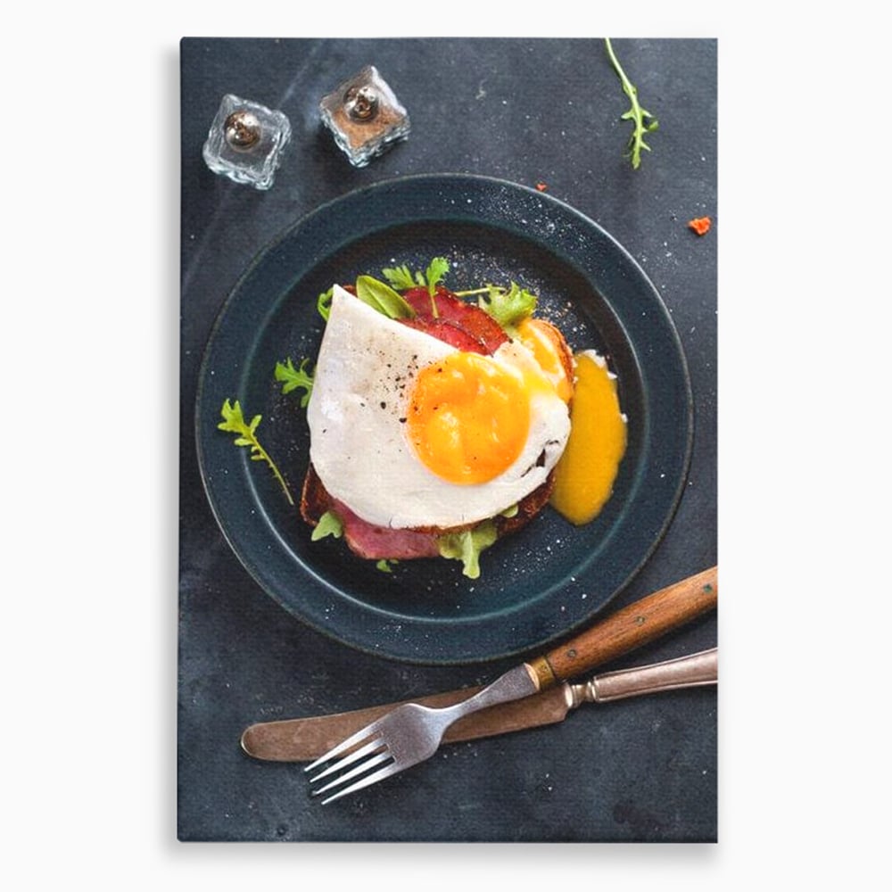 Canvas Wall Art Premium, LuxCanva® N1014, Morning Delight, Lebensmittel, Frühstück, Teller, Spiegelei, Plating, Besteck, Morgen, Geschmack, Energie, Restaurant, Küche