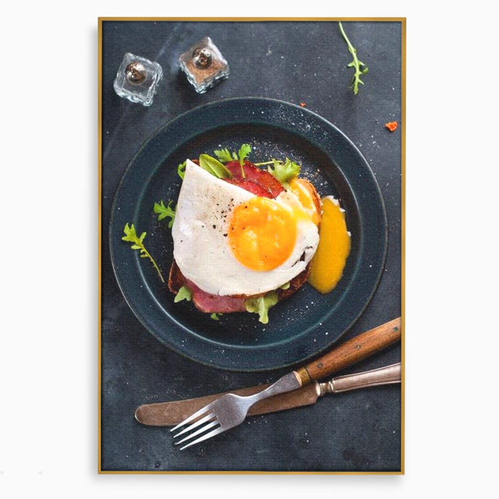 Canvas Wall Art Premium, LuxCanva® N1014, Morning Delight, Lebensmittel, Frühstück, Teller, Spiegelei, Plating, Besteck, Morgen, Geschmack, Energie, Restaurant, Küche