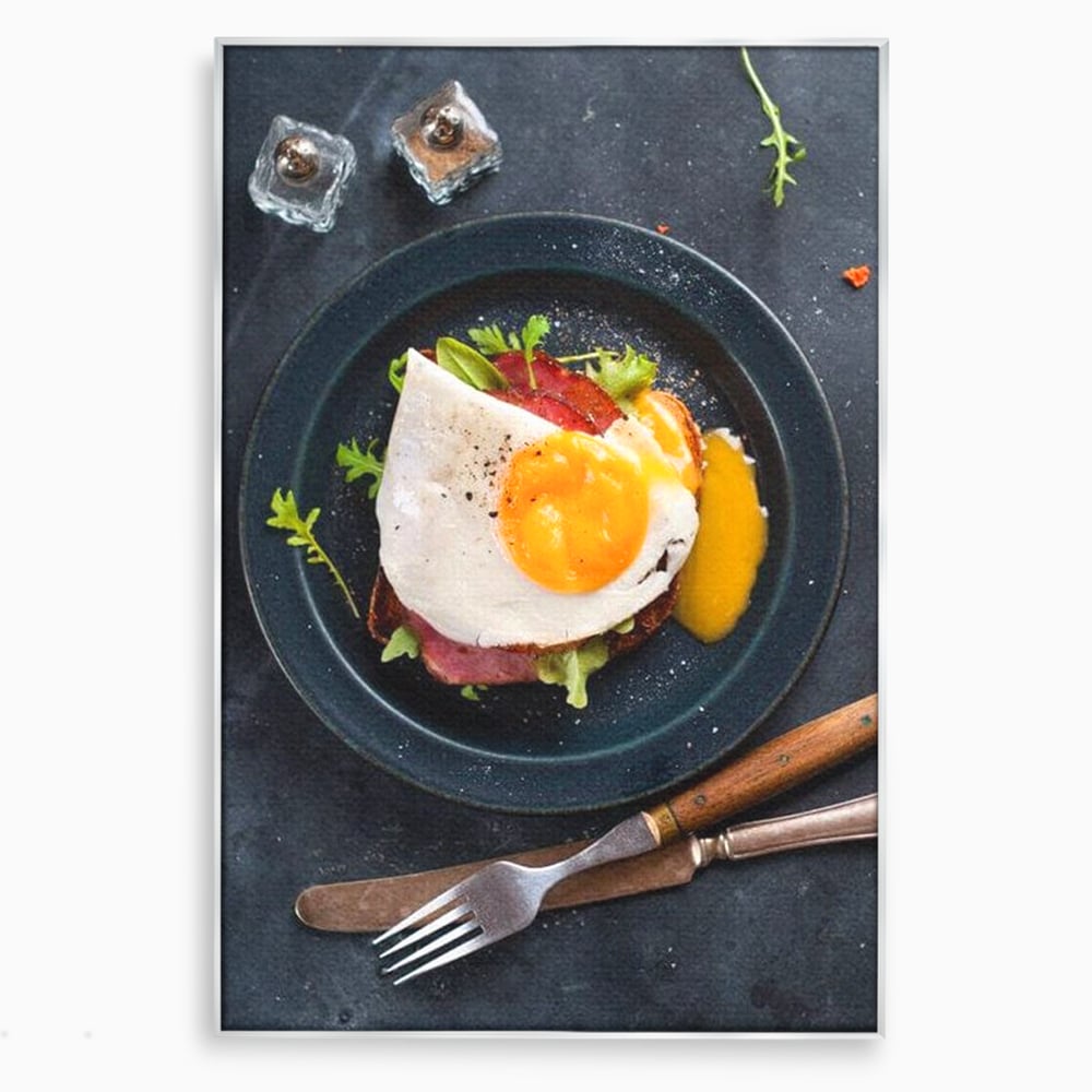 Canvas Wall Art Premium, LuxCanva® N1014, Morning Delight, Lebensmittel, Frühstück, Teller, Spiegelei, Plating, Besteck, Morgen, Geschmack, Energie, Restaurant, Küche