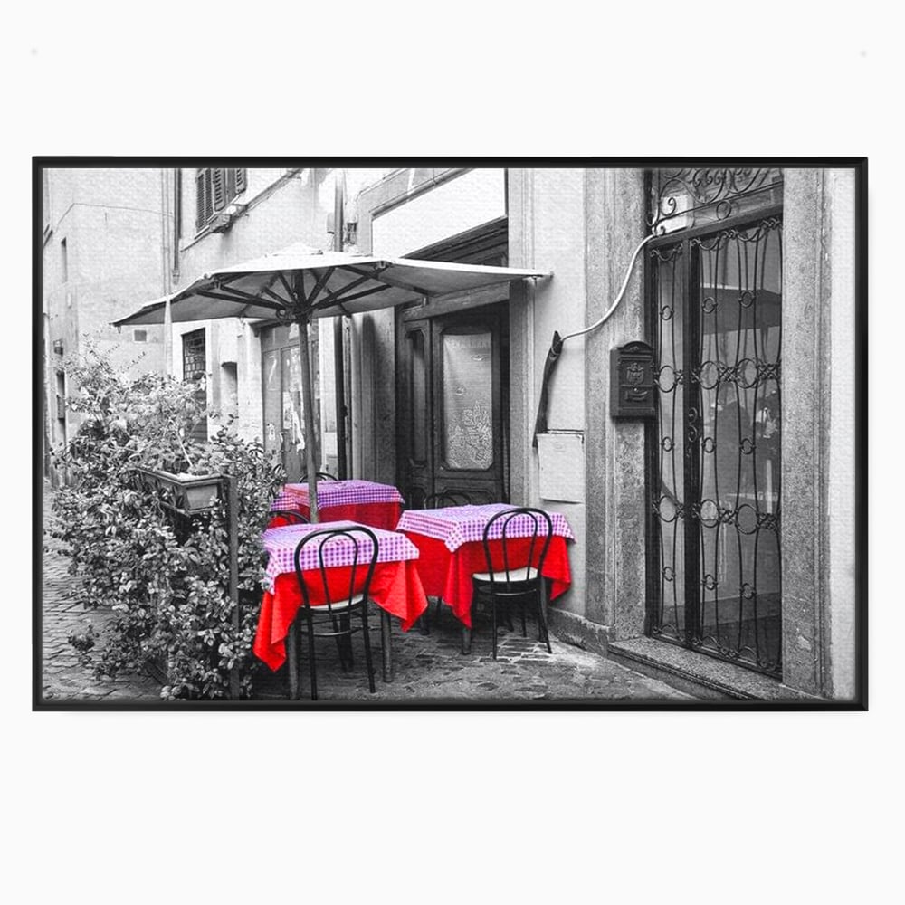 Tablou Canvas Premium, LuxCanva® N1026, Terasa cu Amintiri, Cafenea, Oras, Urban, Intalnire, Alb si Negru, Rosu, Vintage, Strada, Cozy, Mese, Pub, Lounge, Bar, Restaurant, Bucatarie