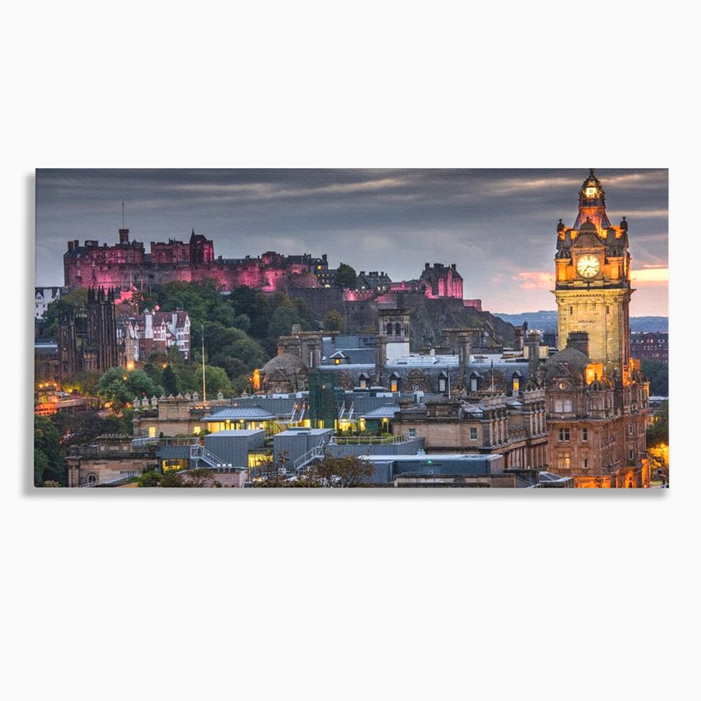 Tablou Canvas Premium, LuxCanva® O1035, Castelul din Edinburgh, Europa, Poveste, Oras, Amurg, Cetate, Legenda, Ceas, Timpuri, Ziduri, Deal, Piatra, Coroana, Scotia, Birou, Living, Dormitor
