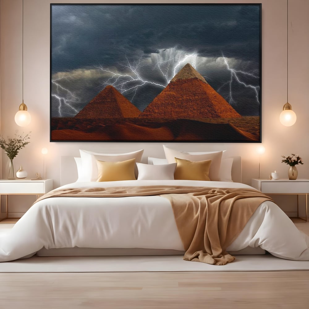 Tablou Canvas Premium, LuxCanva® O1036, Piramide sub Furtuna Zeilor, Energie, Cosmic, Egipt, Antic, Nil, Mister, Fulger, Natura, Involburat, Cer, Mit, Legenda, Mitologic, Birou, Living, Dormitor