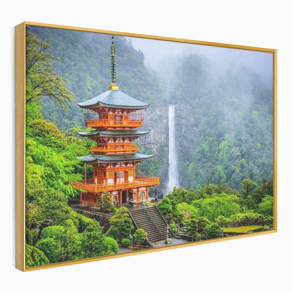 Tablou Canvas Premium, LuxCanva® O1050, Linistea Japoniei, Armonie, Om, Natura, Pagoda, Munti, Cascada, Calatorie, Sacru, Ritual, Zeu, Templu, Spirit, Nachi, Vacanta, Birou, Living, Dormitor