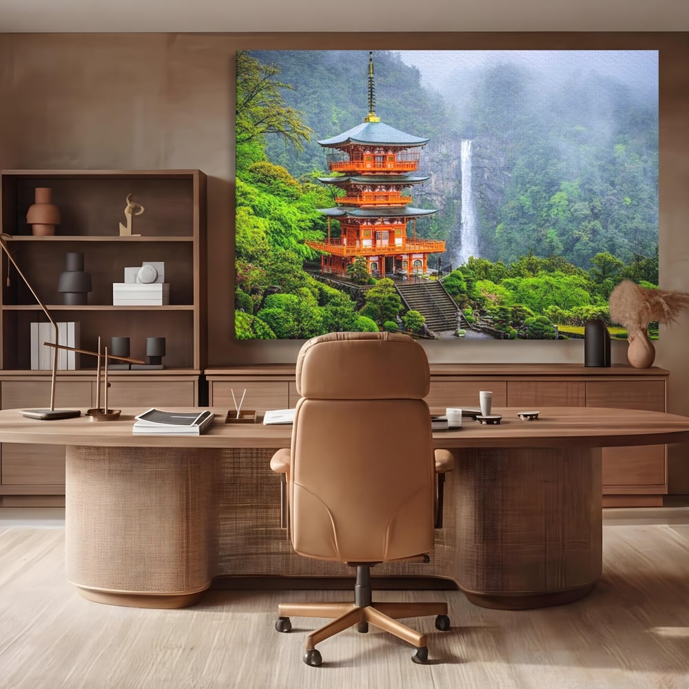 Tablou Canvas Premium, LuxCanva® O1050, Linistea Japoniei, Armonie, Om, Natura, Pagoda, Munti, Cascada, Calatorie, Sacru, Ritual, Zeu, Templu, Spirit, Nachi, Vacanta, Birou, Living, Dormitor