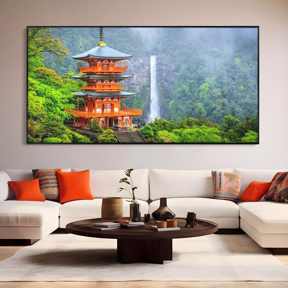 Tablou Canvas Premium, LuxCanva® O1050, Linistea Japoniei, Armonie, Om, Natura, Pagoda, Munti, Cascada, Calatorie, Sacru, Ritual, Zeu, Templu, Spirit, Nachi, Vacanta, Birou, Living, Dormitor