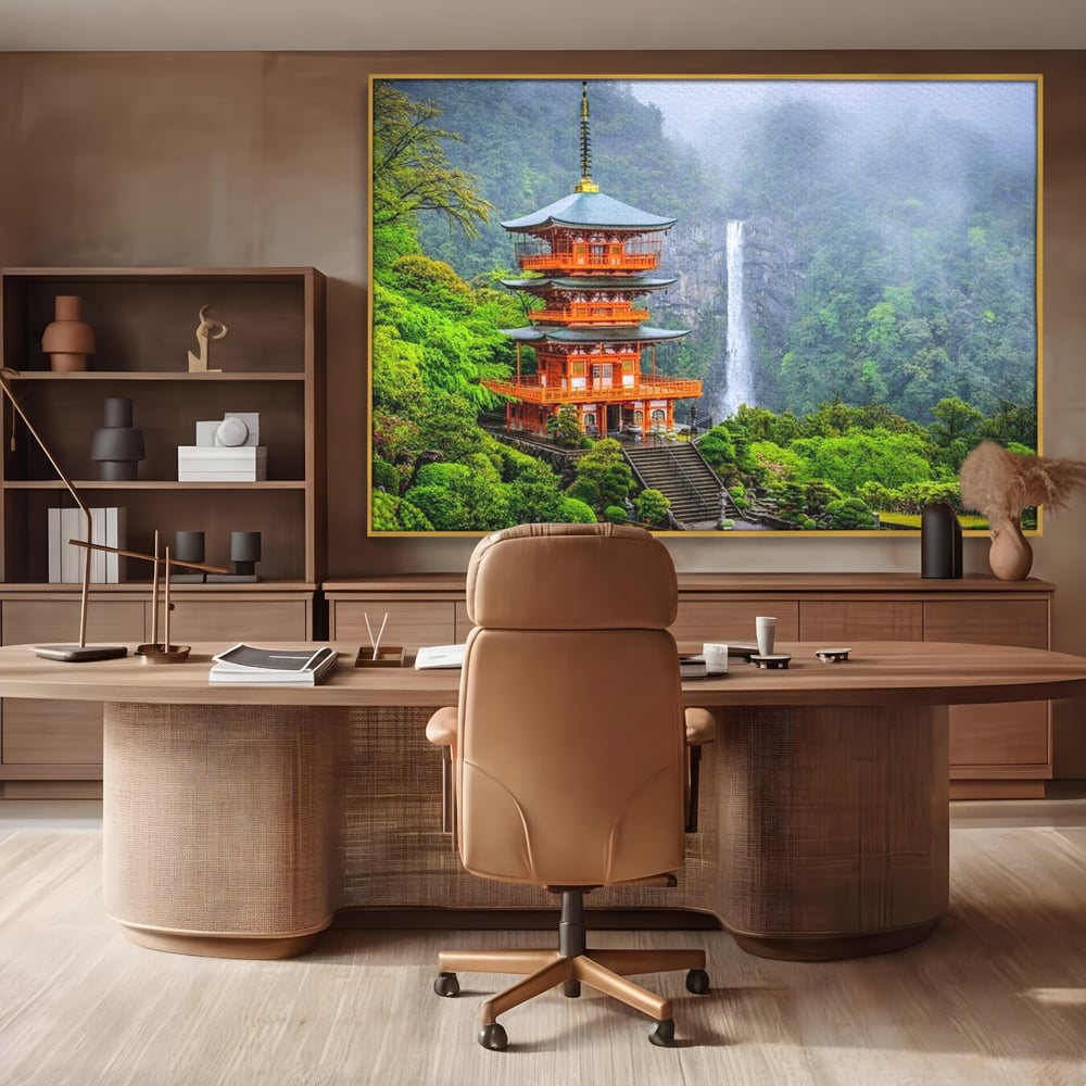 Tablou Canvas Premium, LuxCanva® O1050, Linistea Japoniei, Armonie, Om, Natura, Pagoda, Munti, Cascada, Calatorie, Sacru, Ritual, Zeu, Templu, Spirit, Nachi, Vacanta, Birou, Living, Dormitor