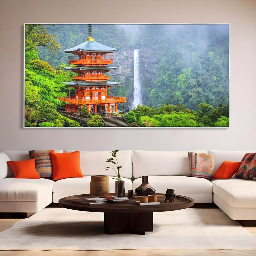 Tablou Canvas Premium, LuxCanva® O1050, Linistea Japoniei, Armonie, Om, Natura, Pagoda, Munti, Cascada, Calatorie, Sacru, Ritual, Zeu, Templu, Spirit, Nachi, Vacanta, Birou, Living, Dormitor
