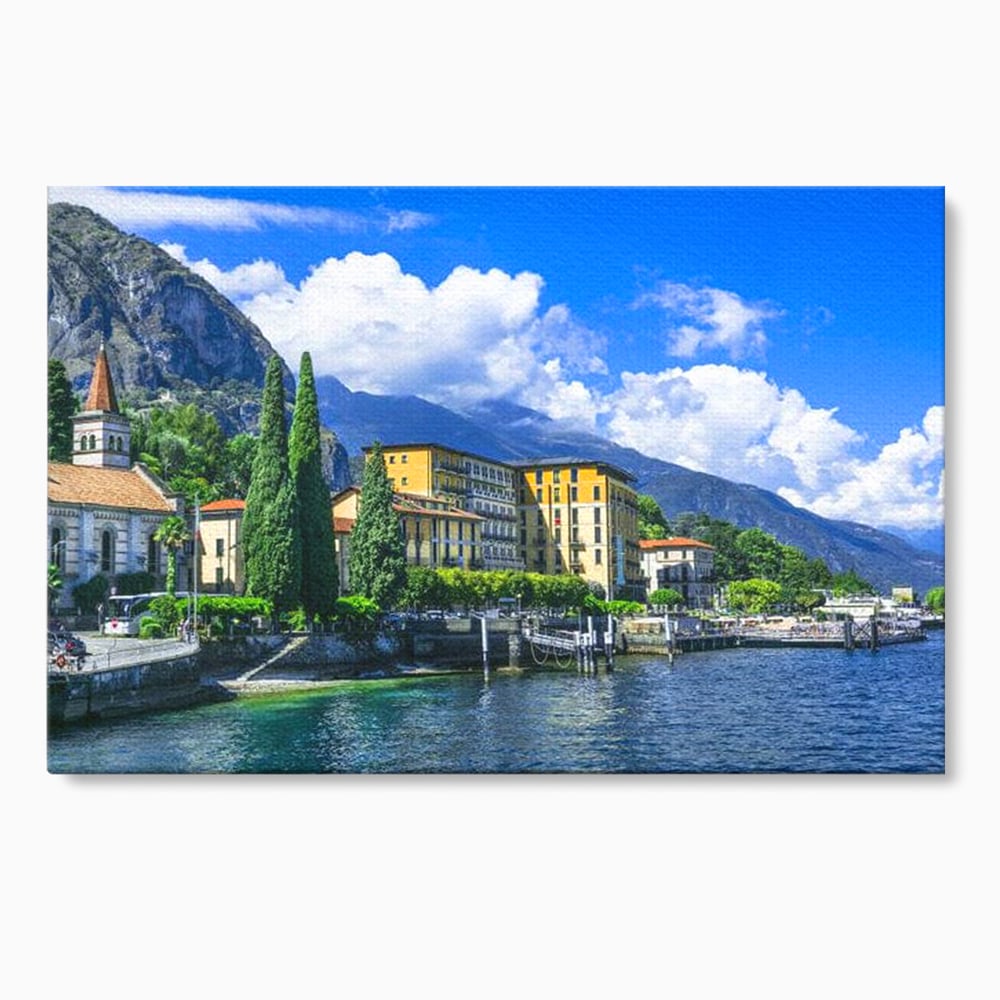 Tablou Canvas Premium, LuxCanva® O1059, Linistea Lacului Como, Riviera, Smarald, Alpin, Mediterana, Munti, Natura, Oaza, Lacustra, Soare, Serenitate, Azur, Vacanta, Creatie, Birou, Living, Dormitor