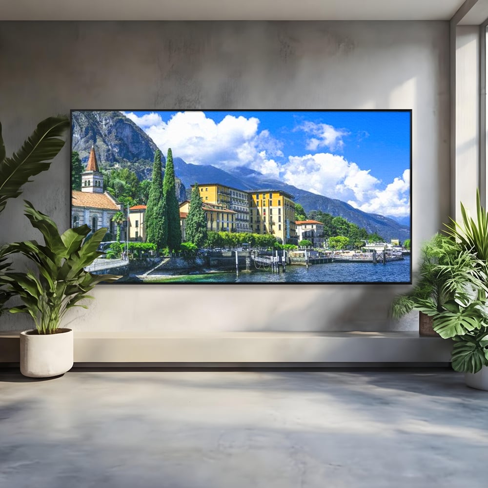 Tablou Canvas Premium, LuxCanva® O1059, Linistea Lacului Como, Riviera, Smarald, Alpin, Mediterana, Munti, Natura, Oaza, Lacustra, Soare, Serenitate, Azur, Vacanta, Creatie, Birou, Living, Dormitor