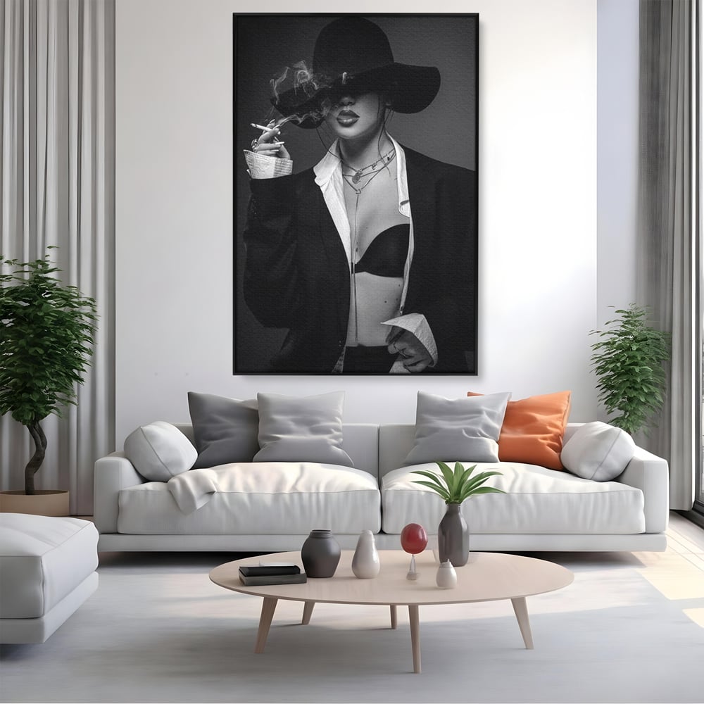 Tablou Canvas Premium, LuxCanva® P1001, Fumul Secretelor, Alb, Negru, Tigara, Fum, Senzual, Feminitate, Palarie, Seductie, Fashion, Editorial, Glamour, Atitudine, Sexy, Living, Dormitor