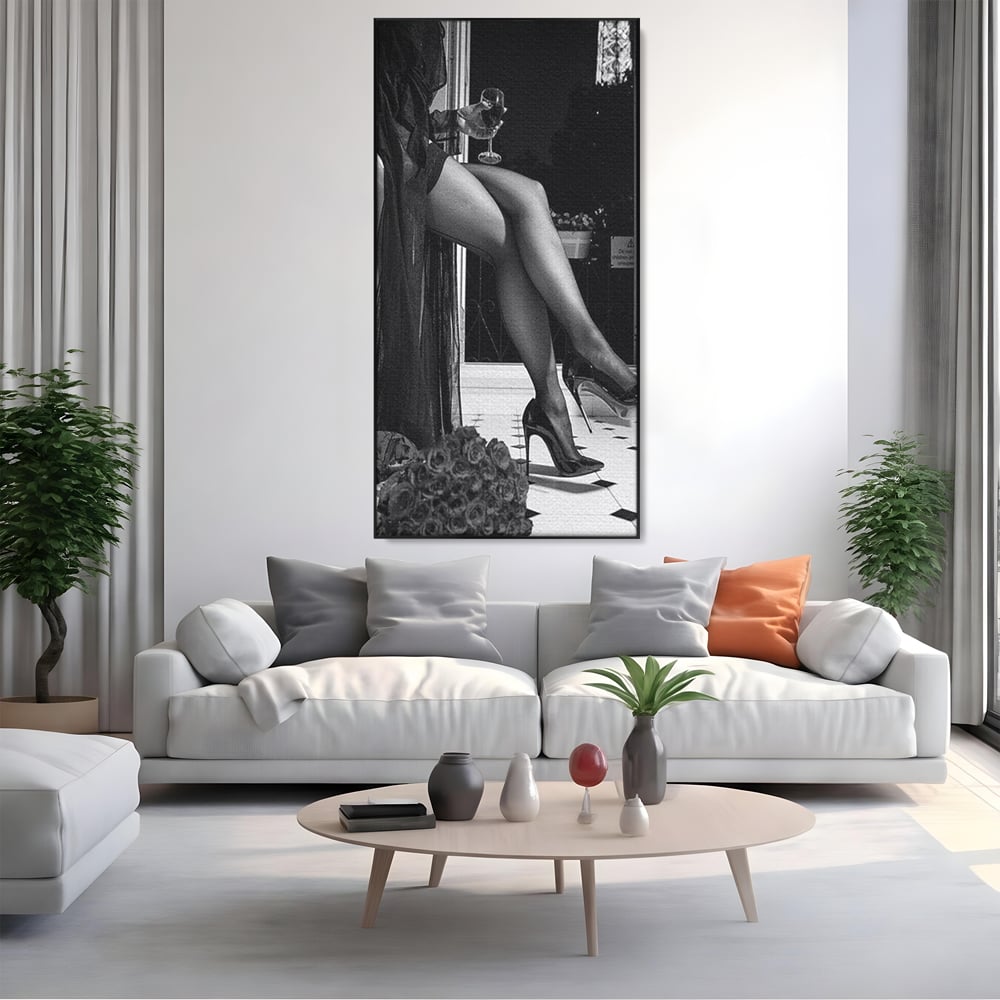 Tablou Canvas Premium, LuxCanva® P1002, Moment la Miezul Noptii, Alb, Negru, Pantofi, Toc, Dresuri, Paris, Vin, Rosu, Hotel, Dantela, Silueta, Trandafiri, Senzualitate, Living, Dormitor