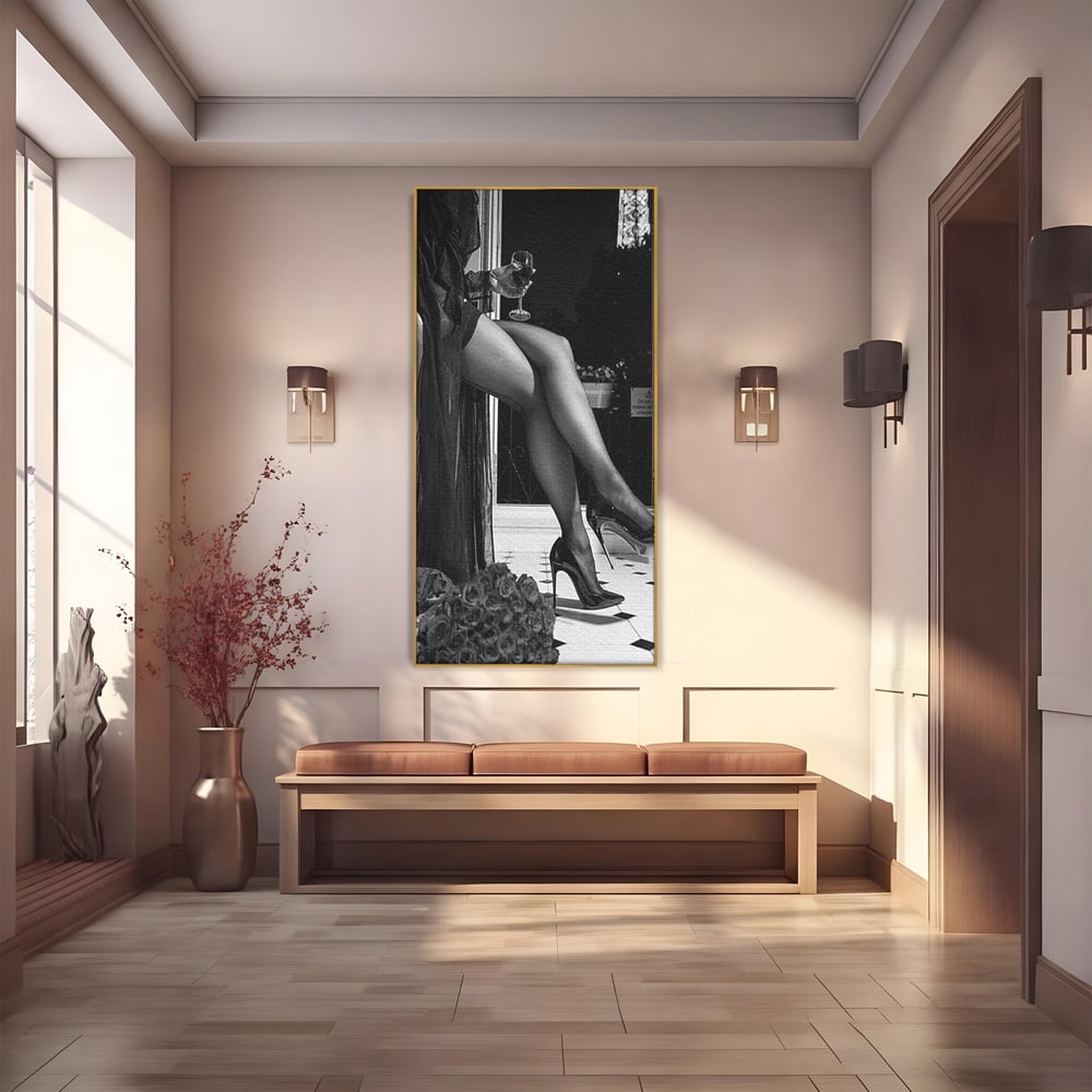 Tablou Canvas Premium, LuxCanva® P1002, Moment la Miezul Noptii, Alb, Negru, Pantofi, Toc, Dresuri, Paris, Vin, Rosu, Hotel, Dantela, Silueta, Trandafiri, Senzualitate, Living, Dormitor