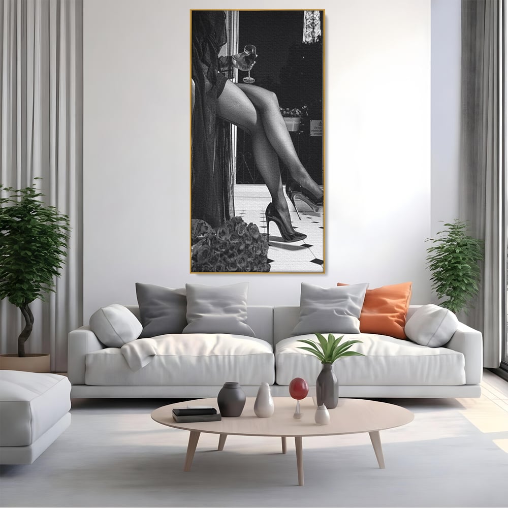 Tablou Canvas Premium, LuxCanva® P1002, Moment la Miezul Noptii, Alb, Negru, Pantofi, Toc, Dresuri, Paris, Vin, Rosu, Hotel, Dantela, Silueta, Trandafiri, Senzualitate, Living, Dormitor