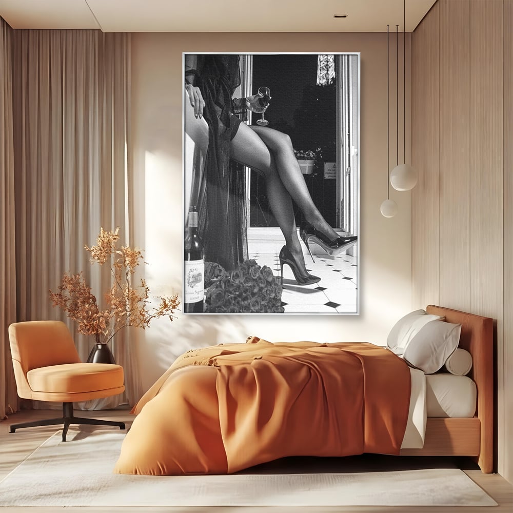 Tablou Canvas Premium, LuxCanva® P1002, Moment la Miezul Noptii, Alb, Negru, Pantofi, Toc, Dresuri, Paris, Vin, Rosu, Hotel, Dantela, Silueta, Trandafiri, Senzualitate, Living, Dormitor