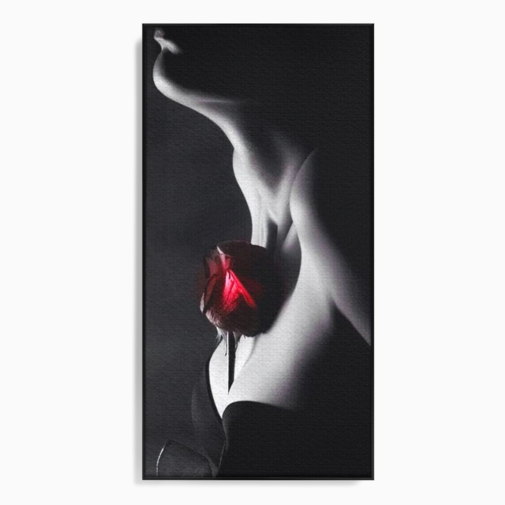 Tablou Canvas Premium, LuxCanva® P1003, Ecouri ale Pielii,  Alb, Negru, Rosu, Trandafir, Piele, Misterios, Dor, Visare, Femeie, Profil, Iubire, Romantism, Sexy, Living, Dormitor