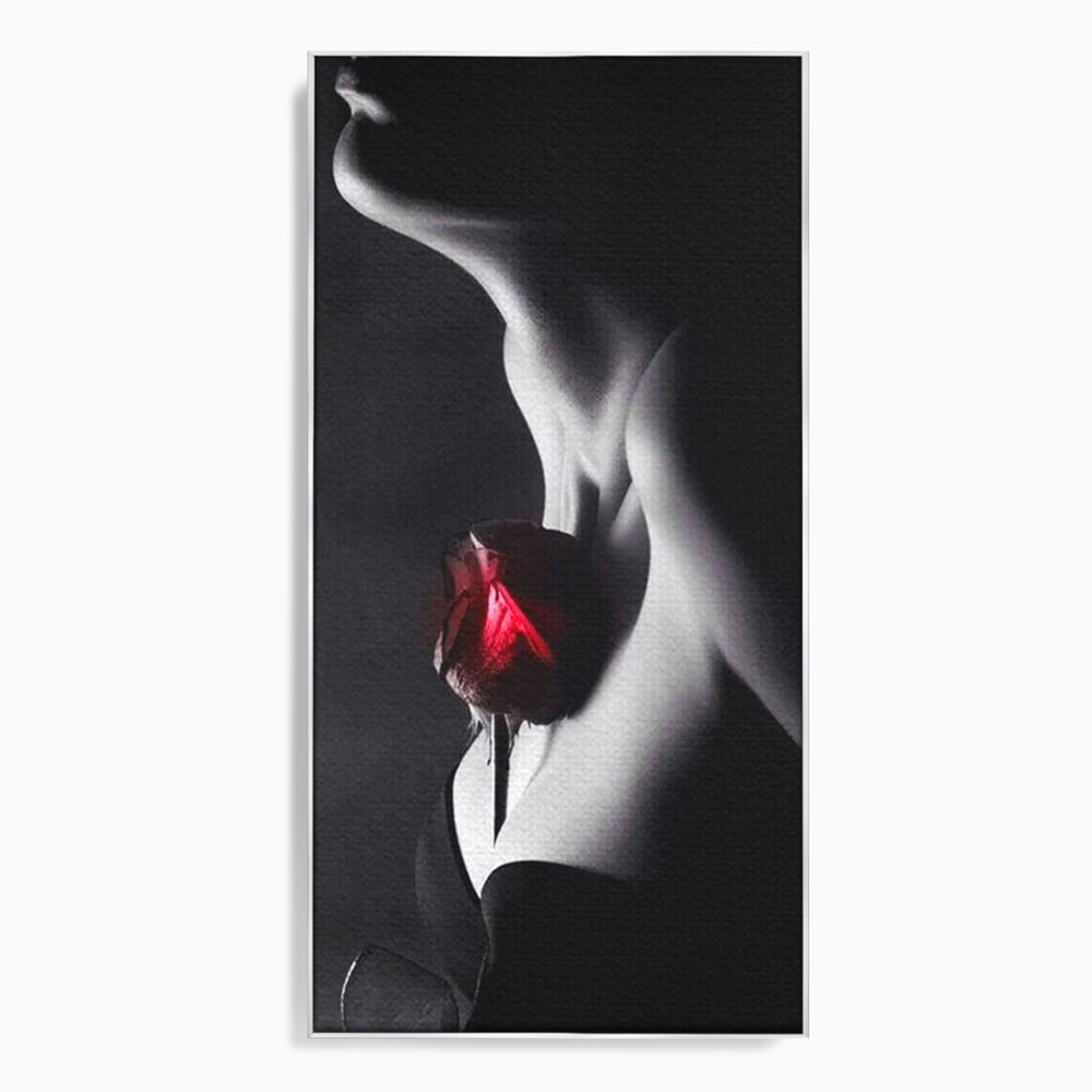 Tablou Canvas Premium, LuxCanva® P1003, Ecouri ale Pielii,  Alb, Negru, Rosu, Trandafir, Piele, Misterios, Dor, Visare, Femeie, Profil, Iubire, Romantism, Sexy, Living, Dormitor
