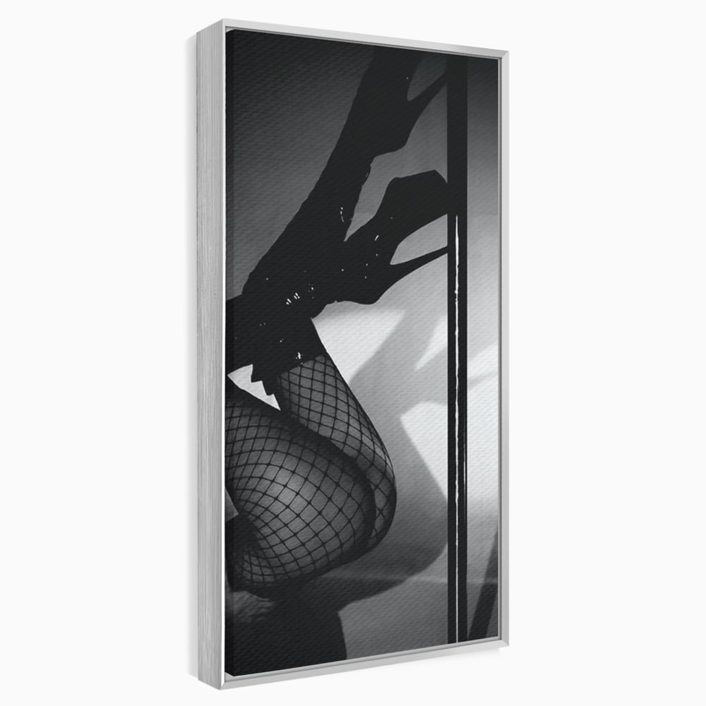 Leinwand Premium Canvas Wandkunst, LuxCanva® P1004, Geometrie der Verführung, Weiß, Schwarz, Drapierung, Netz, Tanz, künstlerisch, Bewegung, Schuhe, Podeste, Füße, sinnlich, sexy, sexy, Wohnen, Schlafzimmer