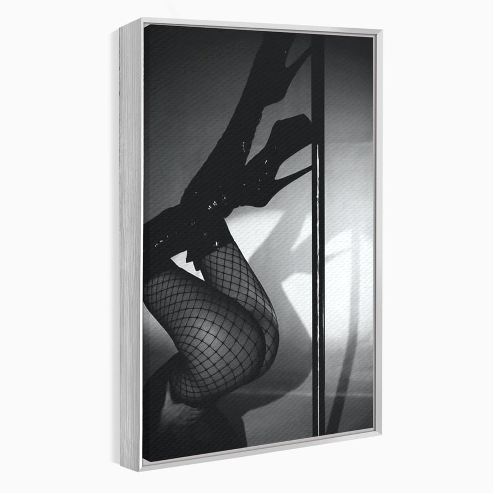 Leinwand Premium Canvas Wandkunst, LuxCanva® P1004, Geometrie der Verführung, Weiß, Schwarz, Drapierung, Netz, Tanz, künstlerisch, Bewegung, Schuhe, Podeste, Füße, sinnlich, sexy, sexy, Wohnen, Schlafzimmer