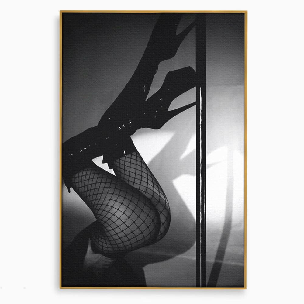 Leinwand Premium Canvas Wandkunst, LuxCanva® P1004, Geometrie der Verführung, Weiß, Schwarz, Drapierung, Netz, Tanz, künstlerisch, Bewegung, Schuhe, Podeste, Füße, sinnlich, sexy, sexy, Wohnen, Schlafzimmer