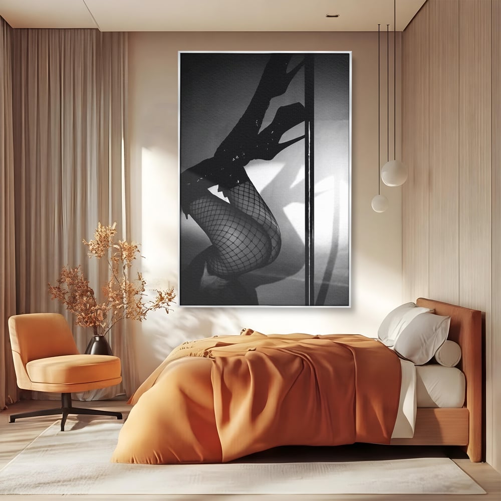 Leinwand Premium Canvas Wandkunst, LuxCanva® P1004, Geometrie der Verführung, Weiß, Schwarz, Drapierung, Netz, Tanz, künstlerisch, Bewegung, Schuhe, Podeste, Füße, sinnlich, sexy, sexy, Wohnen, Schlafzimmer