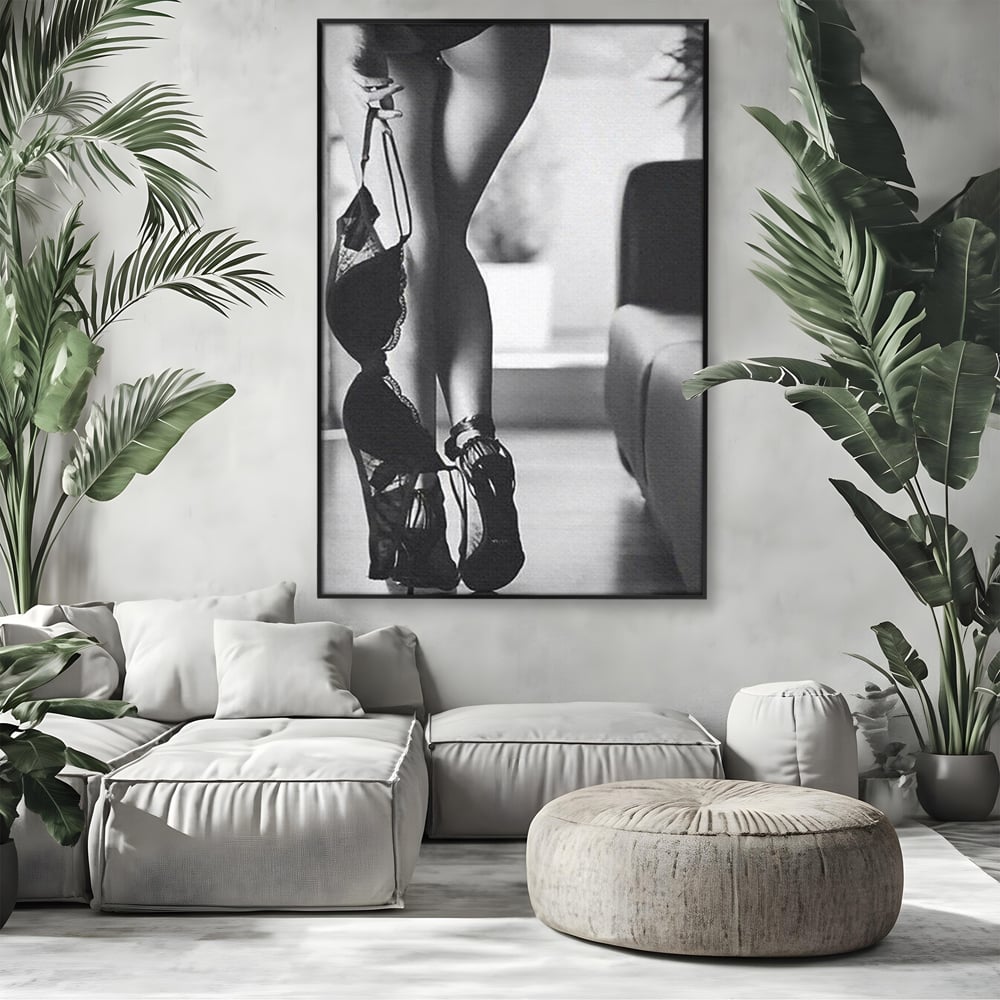 Tablou Canvas Premium, LuxCanva® P1014, Femeia care Pleacă, Picioare, Pantofi, Toc, Dresuri, Pasi, Catifea, Noapte, Intalnire, Scena, Film, Ganduri, Tacere, Aventura, Living, Dormitor