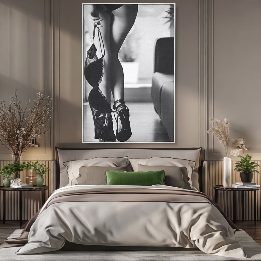 Tablou Canvas Premium, LuxCanva® P1014, Femeia care Pleacă, Picioare, Pantofi, Toc, Dresuri, Pasi, Catifea, Noapte, Intalnire, Scena, Film, Ganduri, Tacere, Aventura, Living, Dormitor