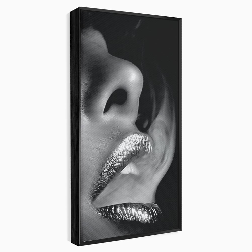 Tablou Canvas Premium, LuxCanva® P1017, Soapta de Argint, Buze, Fum, Metalic, Glamour, Alb, Negru, Seductie, Umbra, Feminitate, Dormitor, Living