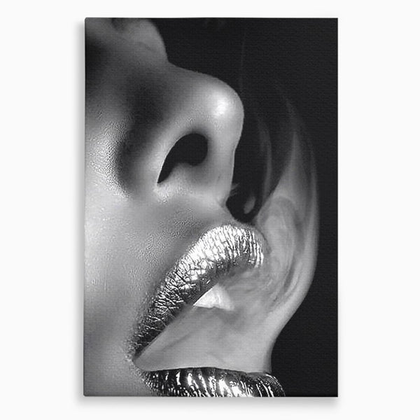 Tablou Canvas Premium, LuxCanva® P1017, Soapta de Argint, Buze, Fum, Metalic, Glamour, Alb, Negru, Seductie, Umbra, Feminitate, Dormitor, Living