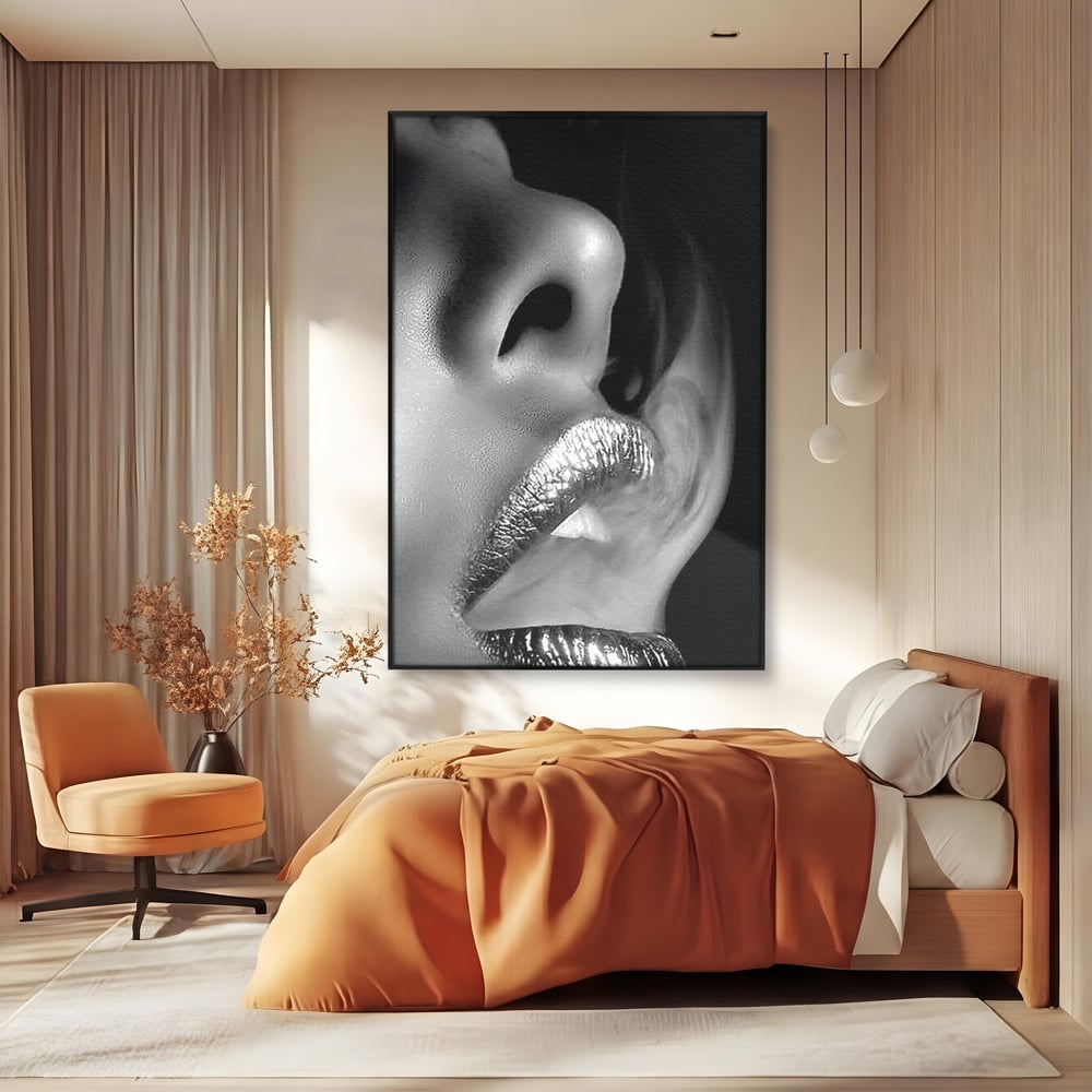 Tablou Canvas Premium, LuxCanva® P1017, Soapta de Argint, Buze, Fum, Metalic, Glamour, Alb, Negru, Seductie, Umbra, Feminitate, Dormitor, Living