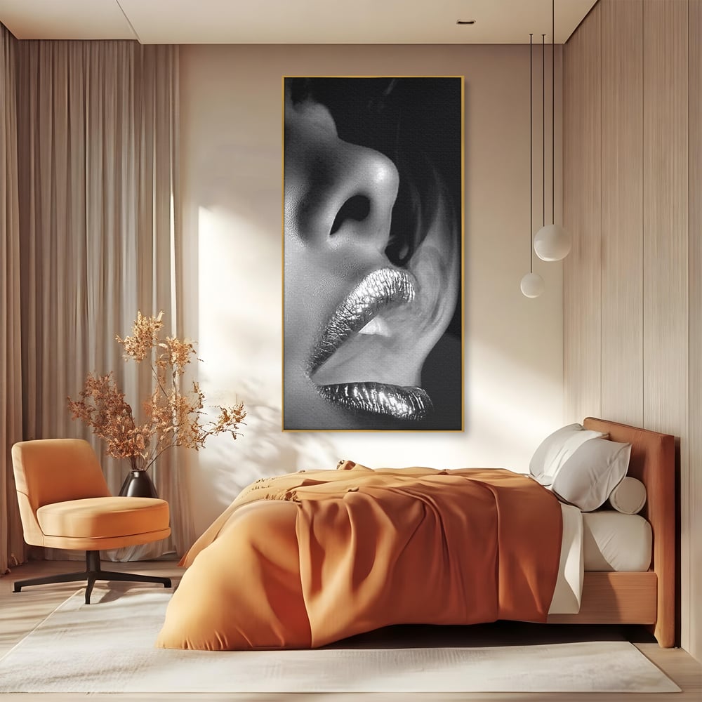 Tablou Canvas Premium, LuxCanva® P1017, Soapta de Argint, Buze, Fum, Metalic, Glamour, Alb, Negru, Seductie, Umbra, Feminitate, Dormitor, Living