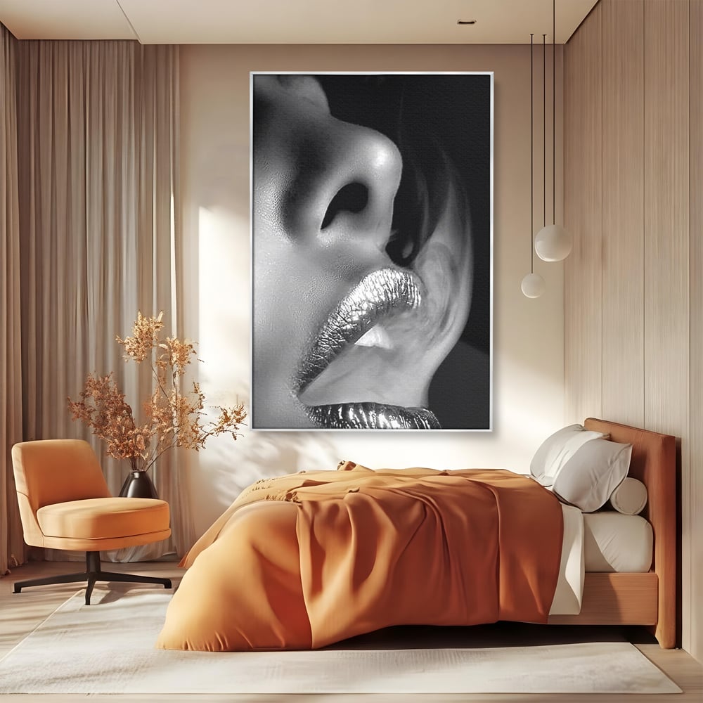 Tablou Canvas Premium, LuxCanva® P1017, Soapta de Argint, Buze, Fum, Metalic, Glamour, Alb, Negru, Seductie, Umbra, Feminitate, Dormitor, Living