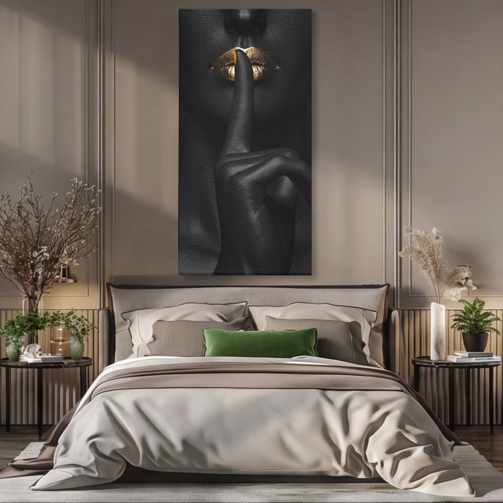 Tablou Canvas Premium, LuxCanva® P1018, Secretul Nostru, Auriu, Negru, Mister, Secret, Soapta, Buze, Senzual, Glamour, Dormitor, Living