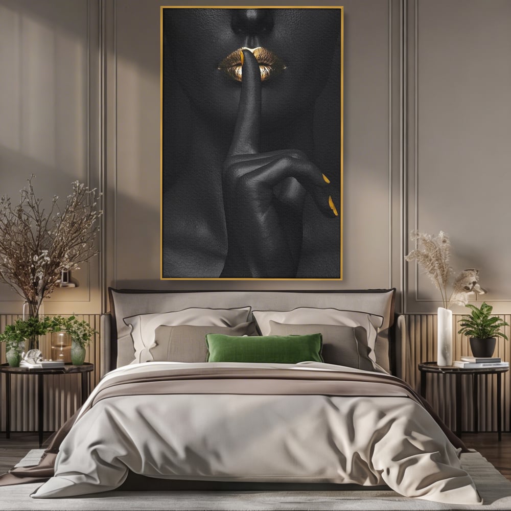 Tablou Canvas Premium, LuxCanva® P1018, Secretul Nostru, Auriu, Negru, Mister, Secret, Soapta, Buze, Senzual, Glamour, Dormitor, Living