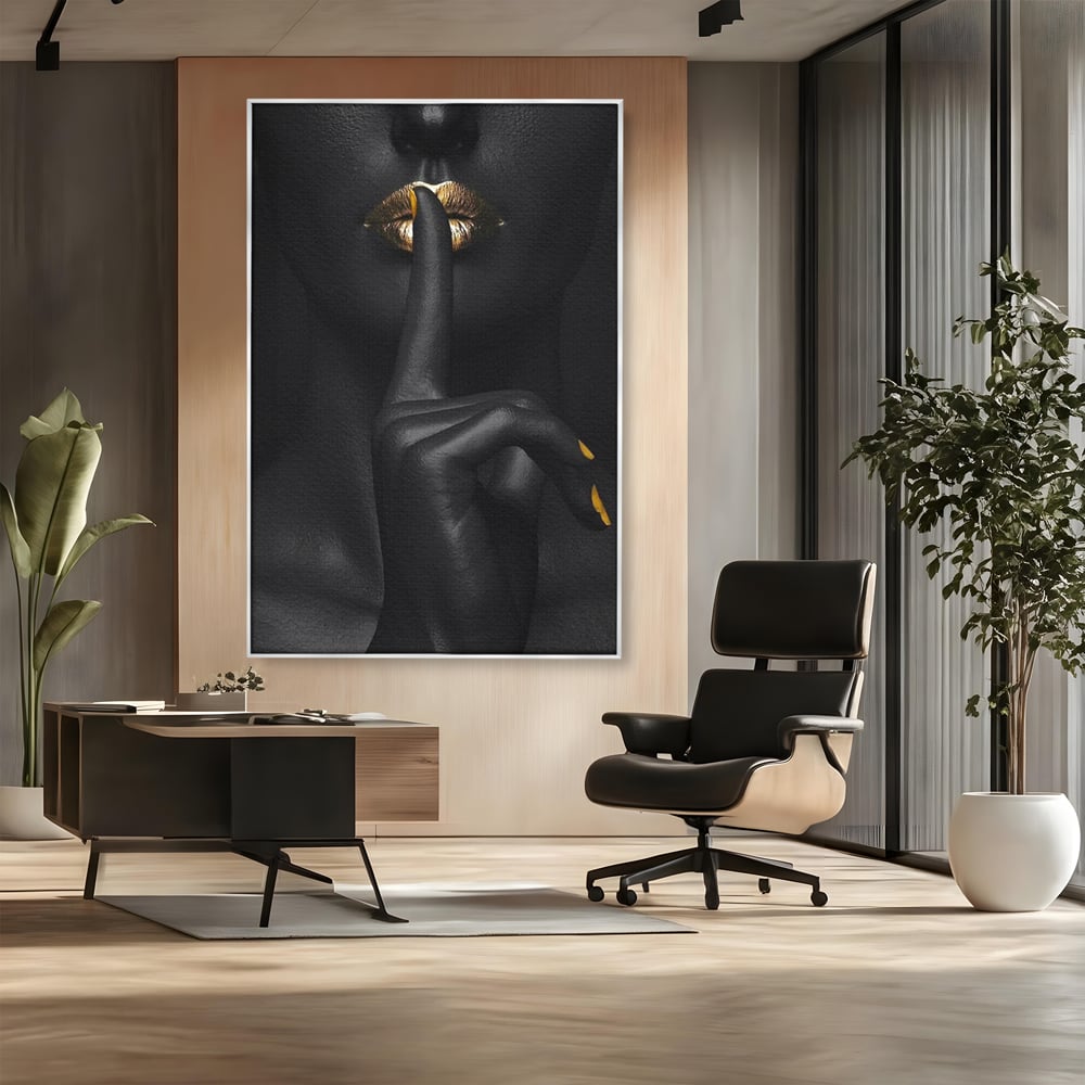Tablou Canvas Premium, LuxCanva® P1018, Secretul Nostru, Auriu, Negru, Mister, Secret, Soapta, Buze, Senzual, Glamour, Dormitor, Living