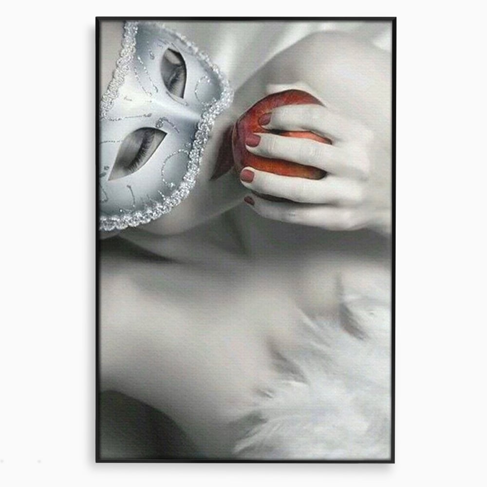 Tablou Canvas Premium, LuxCanva® P1038, Între Puritate și Păcat, Masca, Dantela, Alb, Mar, Rosu, Pacat, Inocenta, Dorinta, Privire, Fior, Tentatie, Fruct, Interzis, Living, Dormitor