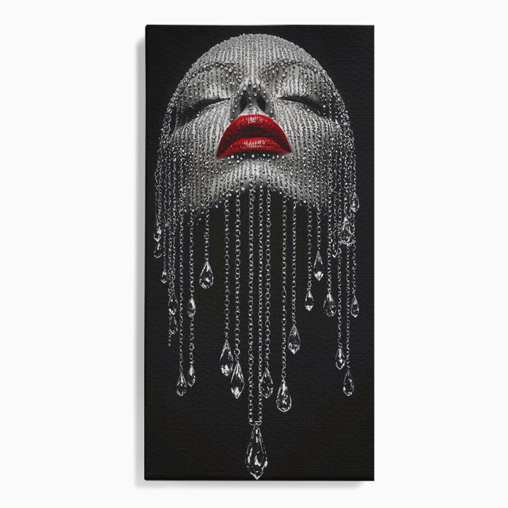 Tablou Canvas Premium, LuxCanva® P1041, Sub Ploaia de Diamante, Diamante, Ploaie, Regina, Cristal, Sclipire, Lanturi, Hipnotic, Sedinta, Fotomodel, Buze, Rosu, Living, Dormitor