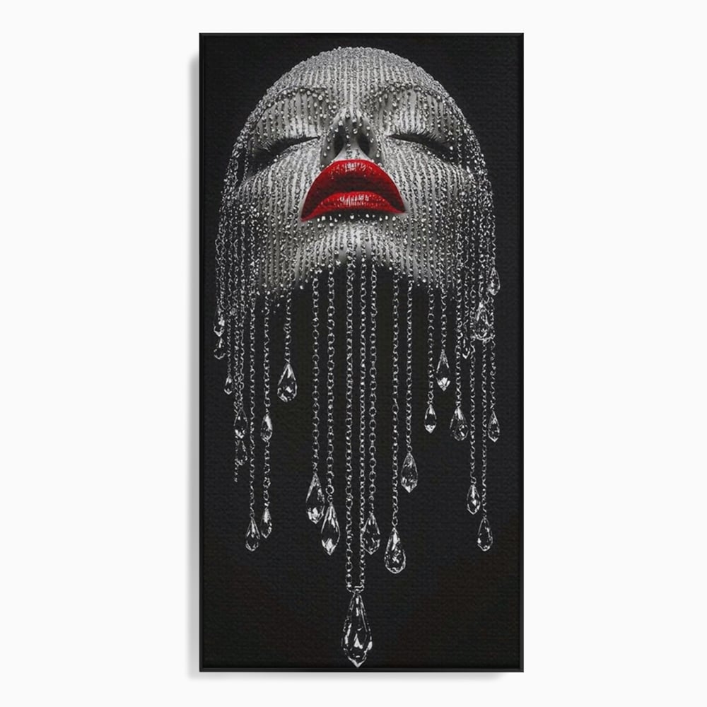 Tablou Canvas Premium, LuxCanva® P1041, Sub Ploaia de Diamante, Diamante, Ploaie, Regina, Cristal, Sclipire, Lanturi, Hipnotic, Sedinta, Fotomodel, Buze, Rosu, Living, Dormitor
