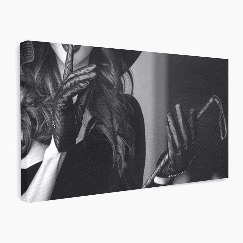 Tablou Canvas Premium, LuxCanva® P1047, Puterea din Mănuși, Autoritate, Manusi, Eleganta, Palarie, Putere, Feminina, Teatralitate, Senzualitate, Provocare, Sexy, Living, Dormitor