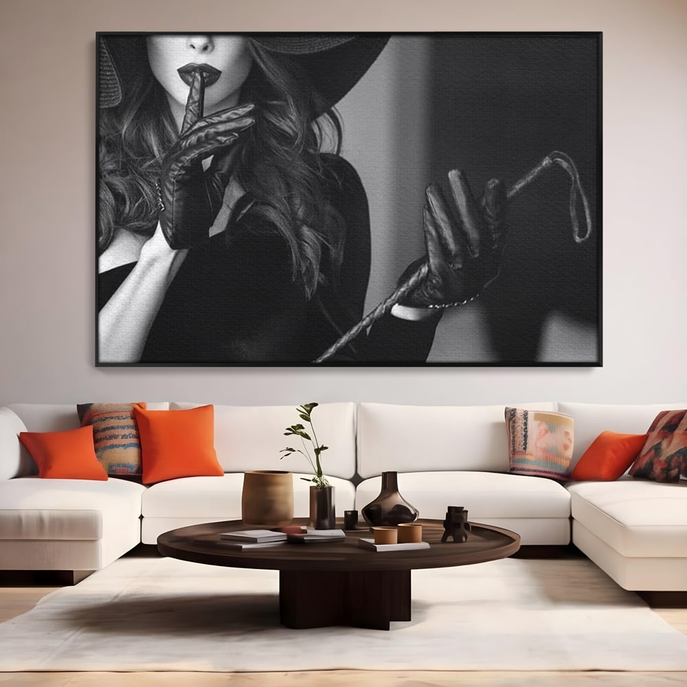 Tablou Canvas Premium, LuxCanva® P1047, Puterea din Mănuși, Autoritate, Manusi, Eleganta, Palarie, Putere, Feminina, Teatralitate, Senzualitate, Provocare, Sexy, Living, Dormitor