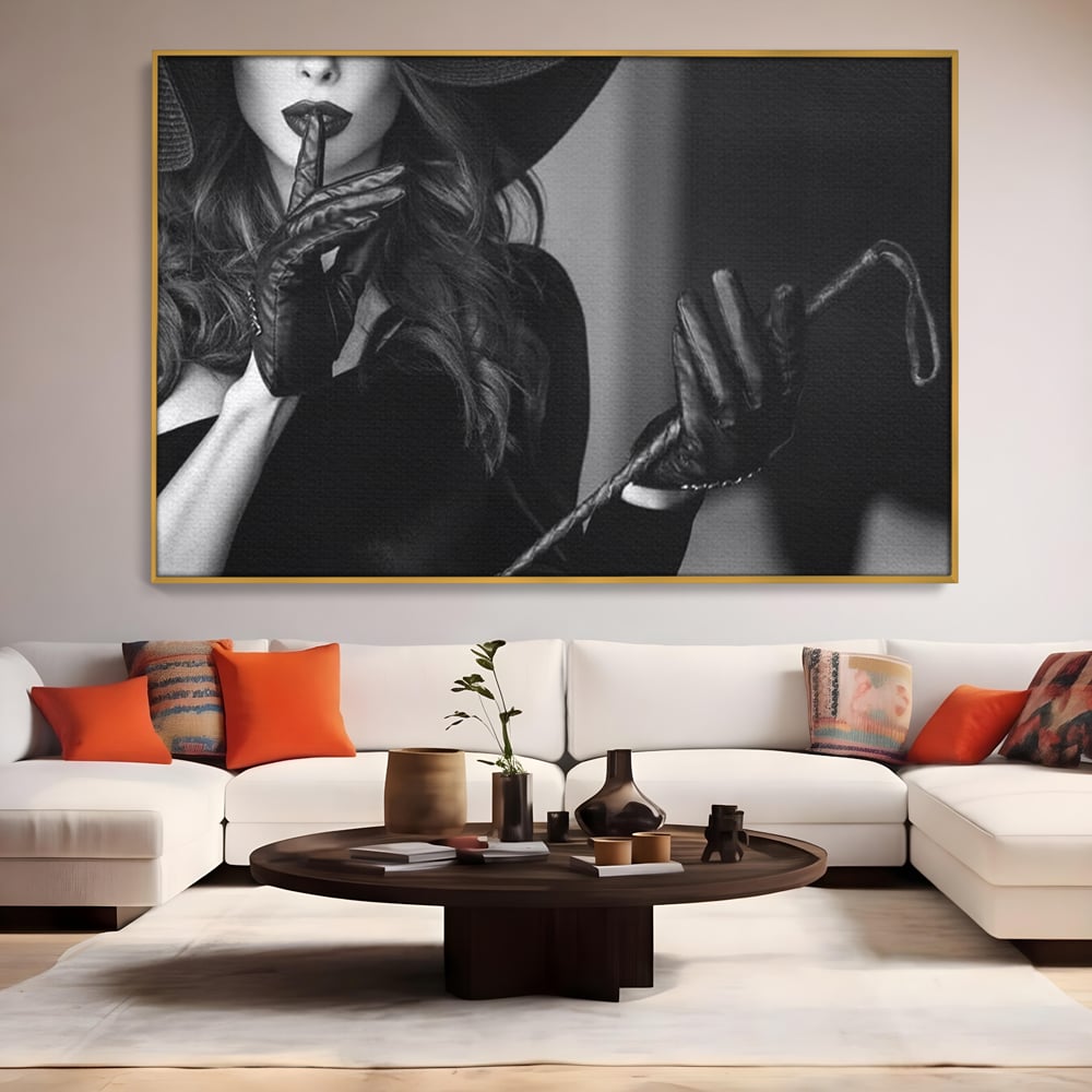 Tablou Canvas Premium, LuxCanva® P1047, Puterea din Mănuși, Autoritate, Manusi, Eleganta, Palarie, Putere, Feminina, Teatralitate, Senzualitate, Provocare, Sexy, Living, Dormitor