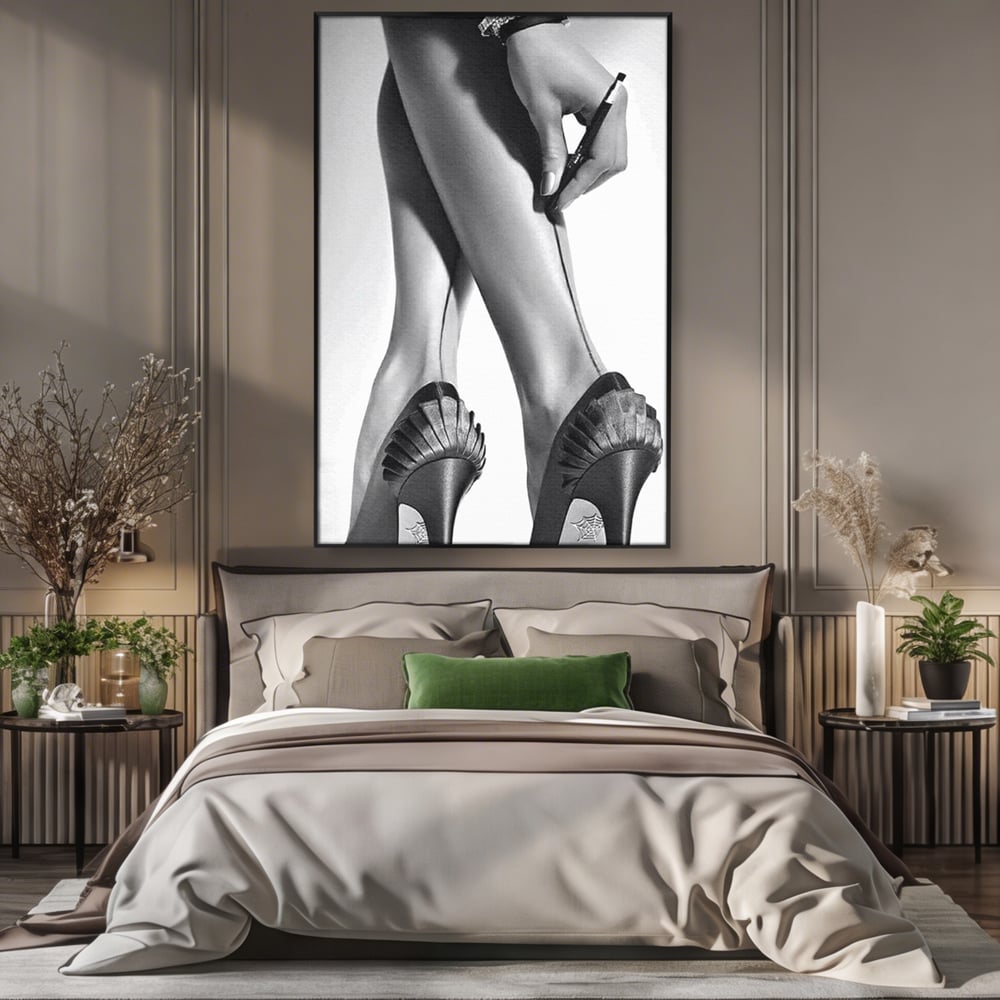 Tablou Canvas Premium, LuxCanva® P1052, Rafinament in Miscare, Dres, Linie, Pantofi, Tocuri, Pasi, Eleganta, Arta, Moda, Glamour, Picioare, Detaliu, Alb, Negru, Living, Dormitor