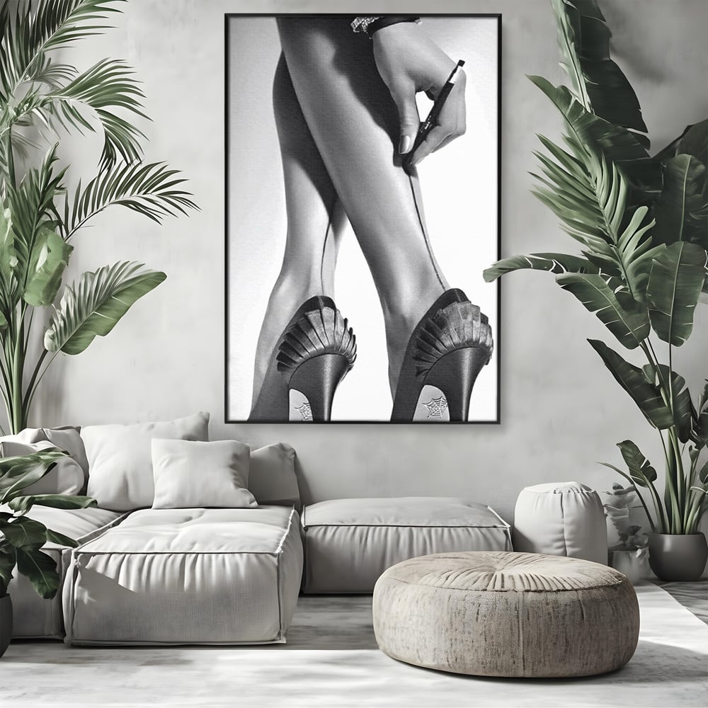 Tablou Canvas Premium, LuxCanva® P1052, Rafinament in Miscare, Dres, Linie, Pantofi, Tocuri, Pasi, Eleganta, Arta, Moda, Glamour, Picioare, Detaliu, Alb, Negru, Living, Dormitor