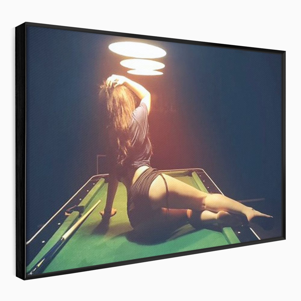 Leinwand Wandkunst Canvas Premium, LuxCanva® P1056, Billardtisch, Spiel, Zimmer, Nacht, Tisch, Grün, Silhouette, Silhouette, Atmosphäre, Spaß, sinnlich, filmisch, Queue, Kugeln, Abend, Wohnen, Schlafzimmer
