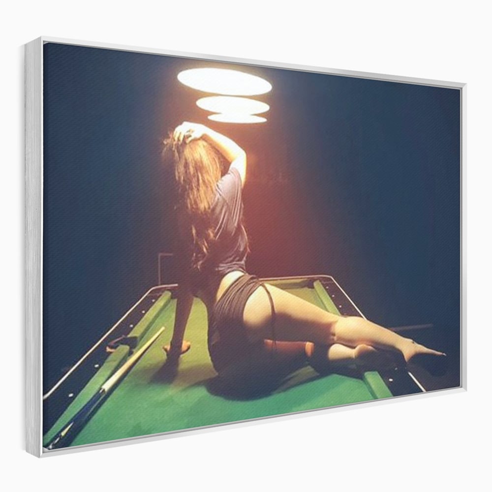 Leinwand Wandkunst Canvas Premium, LuxCanva® P1056, Billardtisch, Spiel, Zimmer, Nacht, Tisch, Grün, Silhouette, Silhouette, Atmosphäre, Spaß, sinnlich, filmisch, Queue, Kugeln, Abend, Wohnen, Schlafzimmer