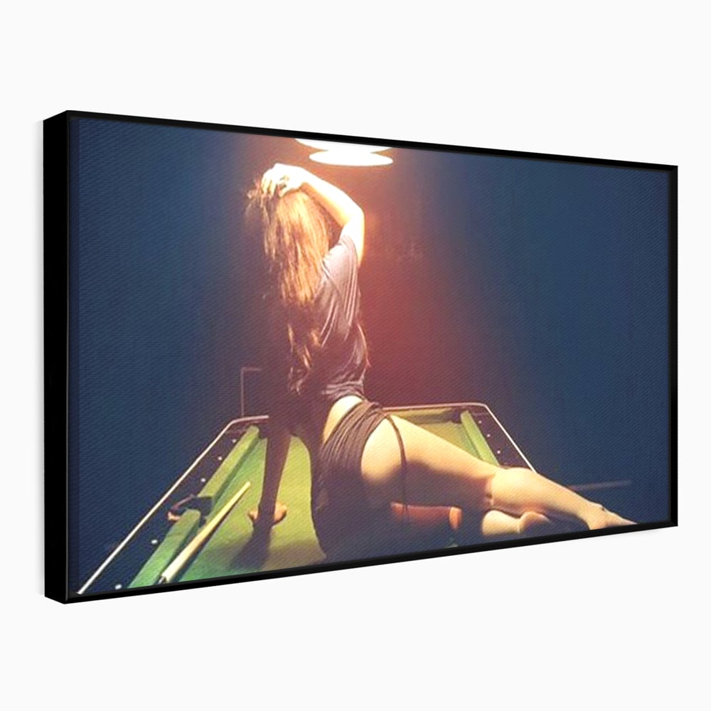 Leinwand Wandkunst Canvas Premium, LuxCanva® P1056, Billardtisch, Spiel, Zimmer, Nacht, Tisch, Grün, Silhouette, Silhouette, Atmosphäre, Spaß, sinnlich, filmisch, Queue, Kugeln, Abend, Wohnen, Schlafzimmer