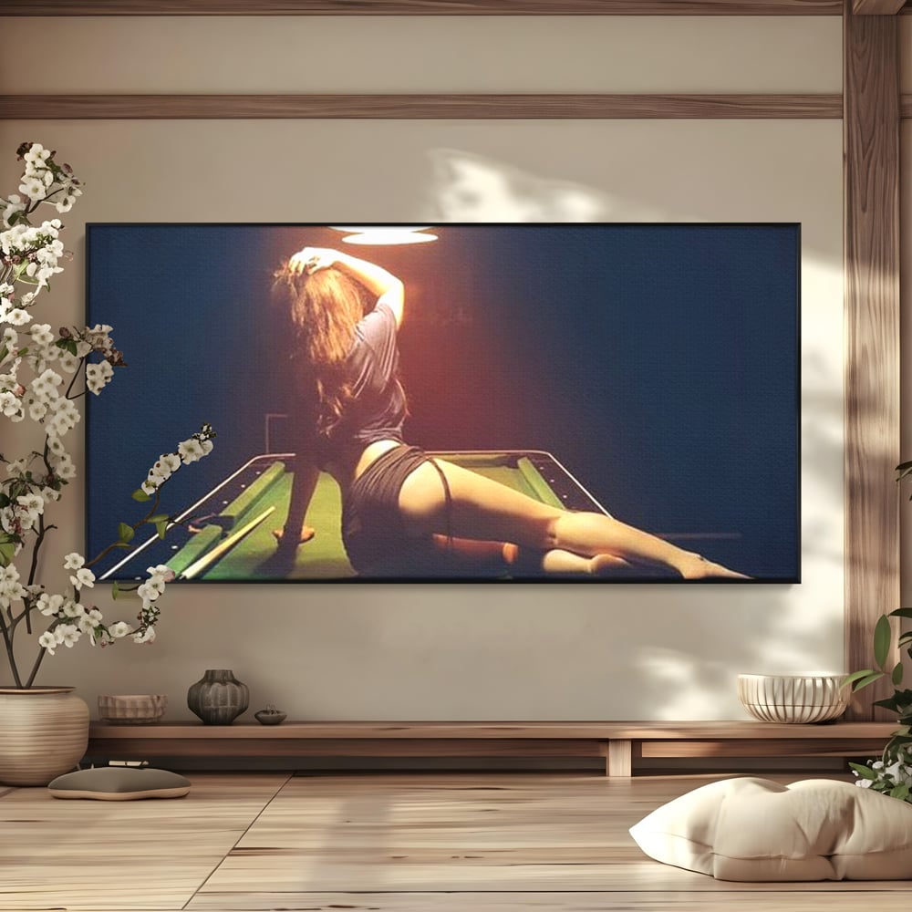 Leinwand Wandkunst Canvas Premium, LuxCanva® P1056, Billardtisch, Spiel, Zimmer, Nacht, Tisch, Grün, Silhouette, Silhouette, Atmosphäre, Spaß, sinnlich, filmisch, Queue, Kugeln, Abend, Wohnen, Schlafzimmer