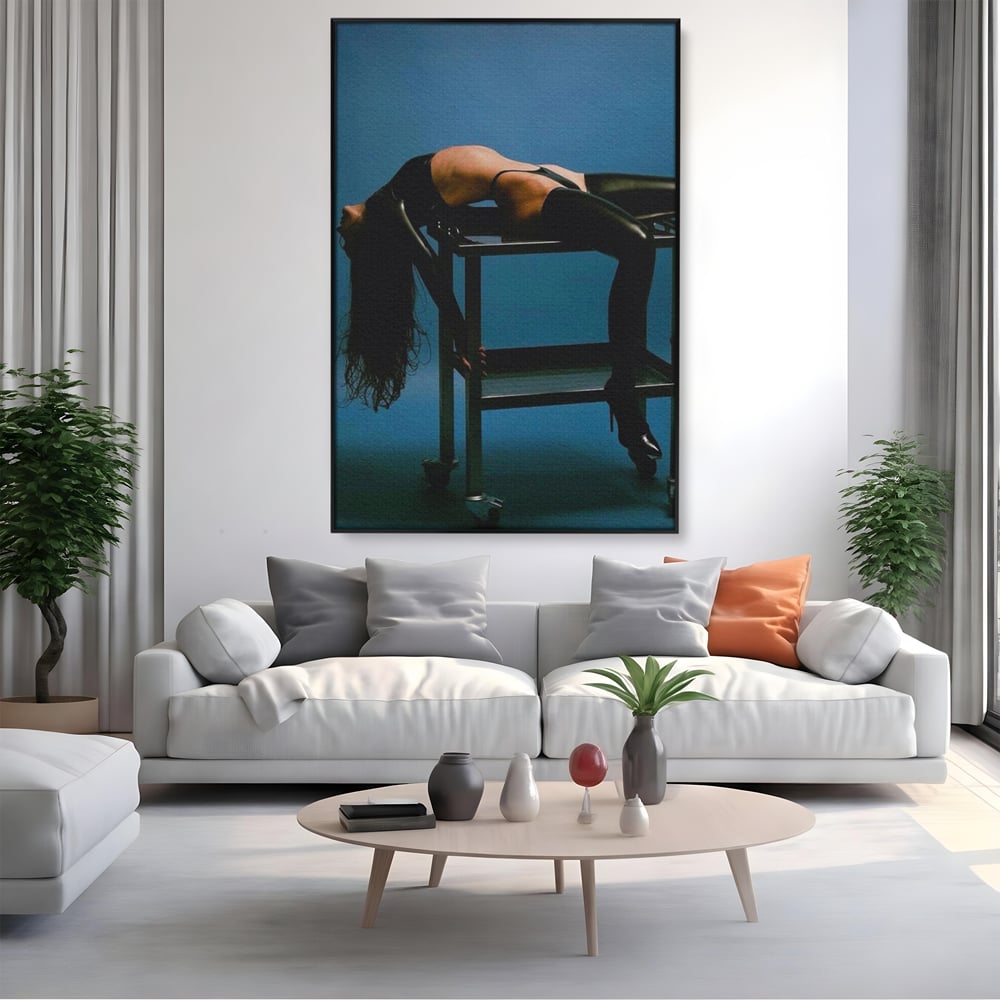 Tablou Canvas Premium, LuxCanva® P1057, Coregrafia Trupului, Gravitatie, Senzual, Lumina, Umbre, Corp, Iubire, Dezlantuire, Timiditate, Cizme, Albastru, Masa, Echilibru, Living, Dormitor